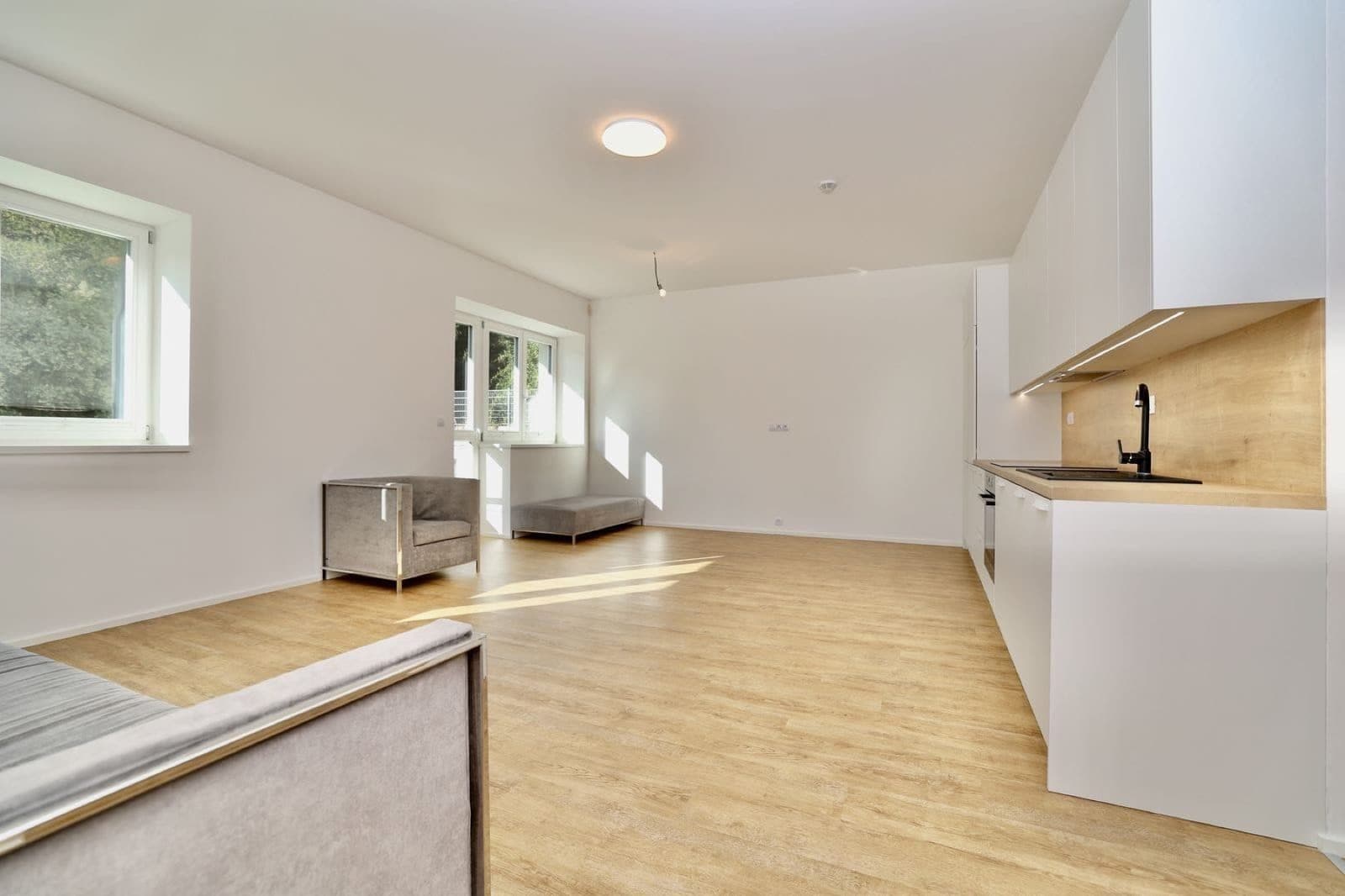 Pronájem bytu 2+kk 64 m², Praha 6 — fotografie 4