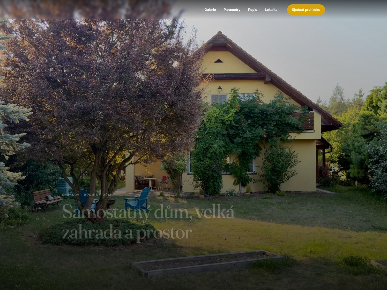 Samostatná webová stránka domu ve Skorkově s vlastní navigací a galerií