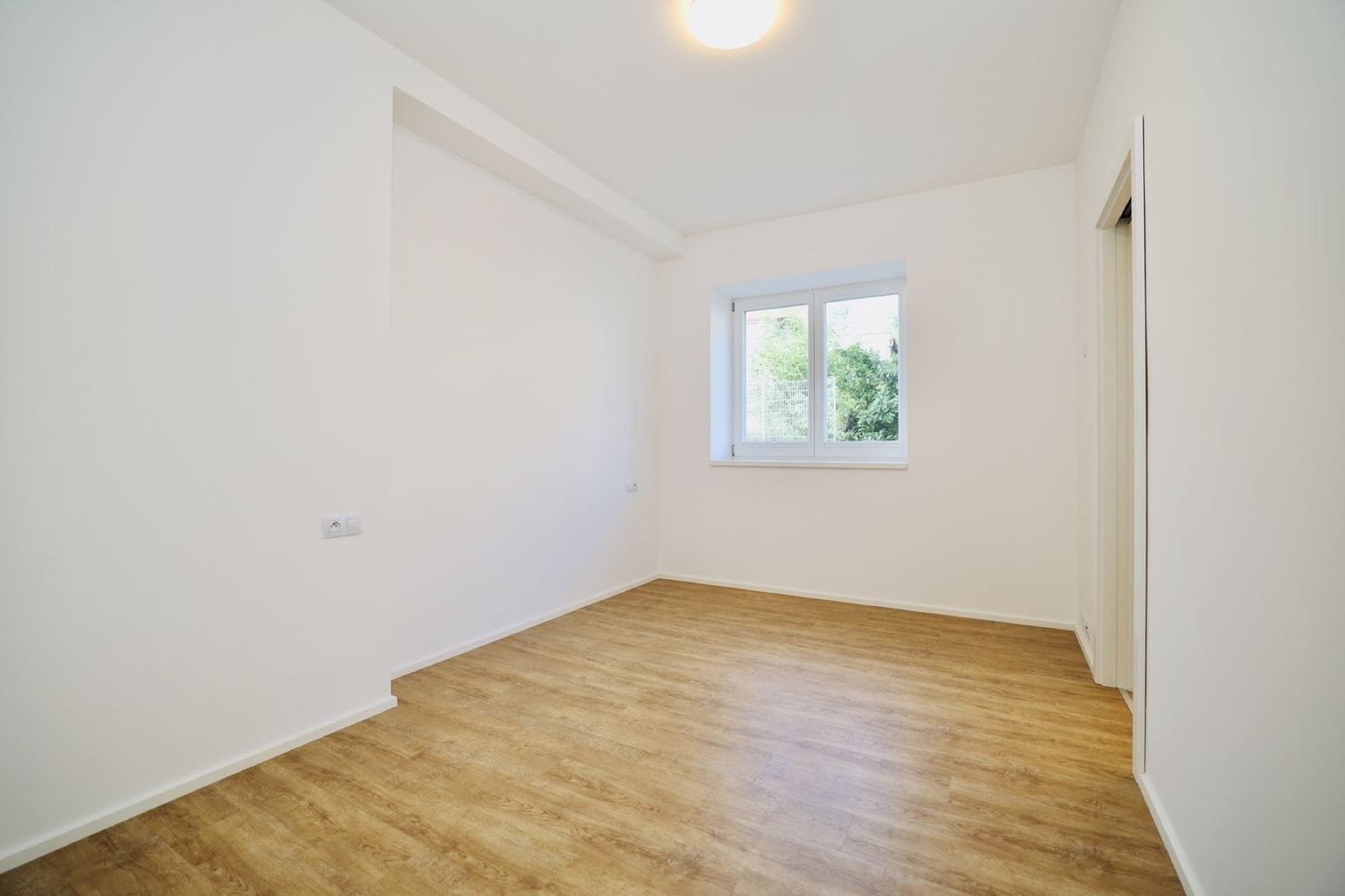 Pronájem bytu 2+kk 64 m², Praha 6 — fotografie 2
