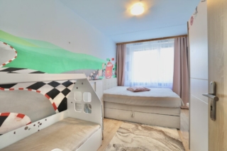 Pokoj, ložnice, obytná místnost