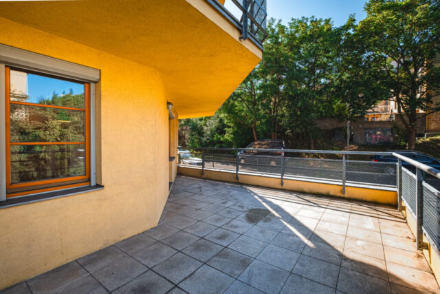 Prodej bytu 2+kk Praha 6 - Břevnov - terasa