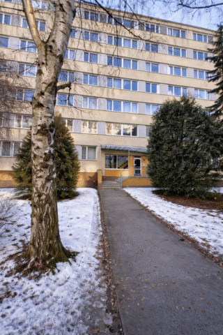 Investiční byt 1+kk u metra Střížkov po rekonstrukci, lodžie 9 m²