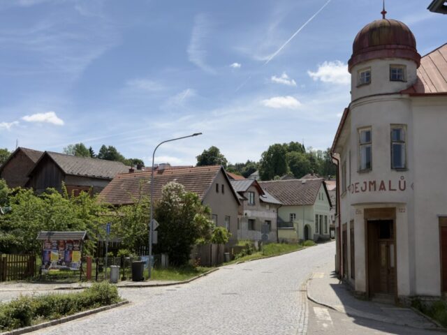 Ulice Prodej domu Havlíčkova Borová